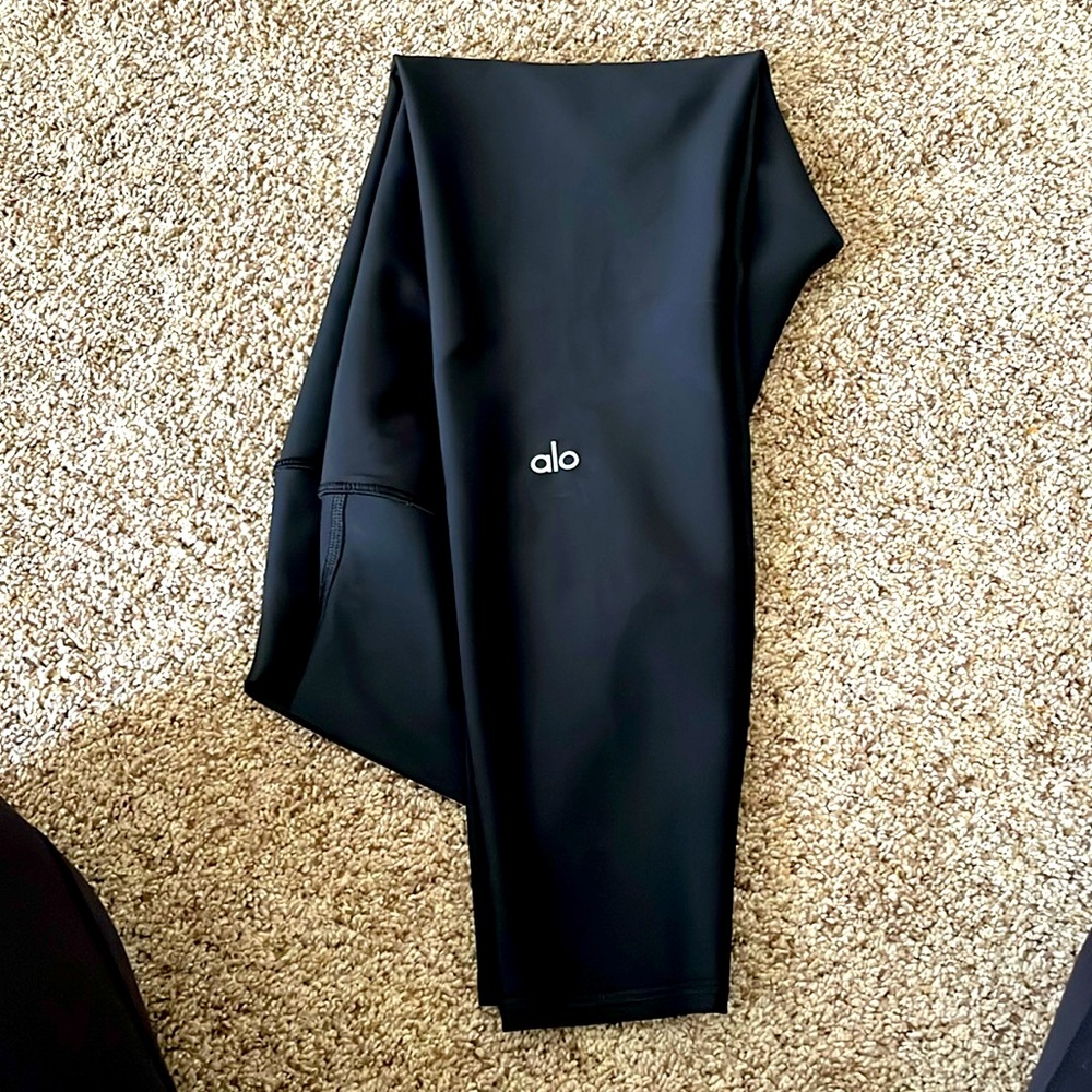 ALO leggings